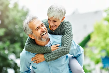 woman man outdoor senior couple happy retirement