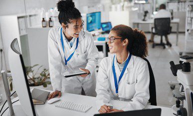 Teamwork, technology and research in laboratory for analysis, innovation or experiment